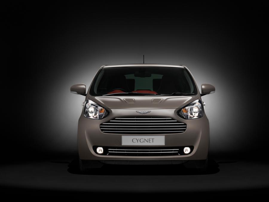  Aston Martin Cygnet 2011 года  (UK) (фото 17 из 19)